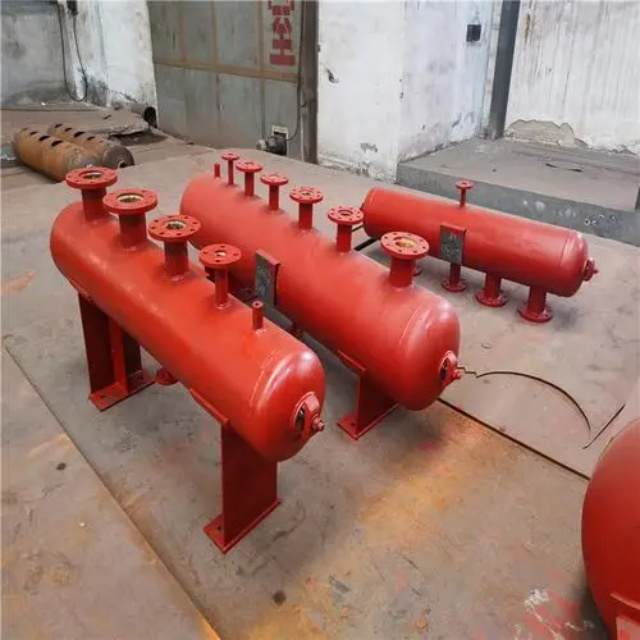 轮台分集水器安装高度